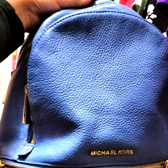 Michael Kors backpack 💙 - Picture 1 of 2
